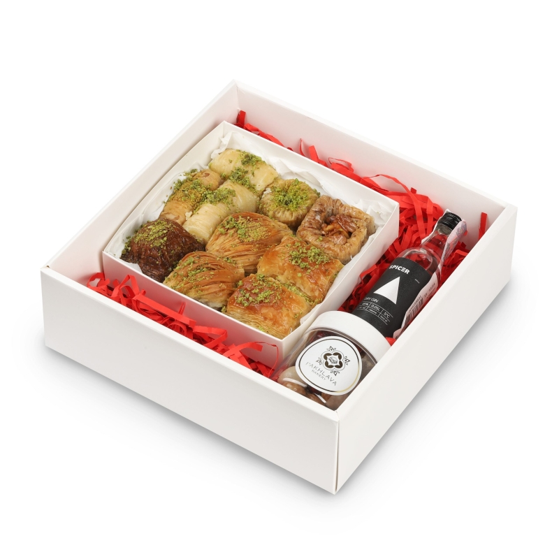 Red Box M
